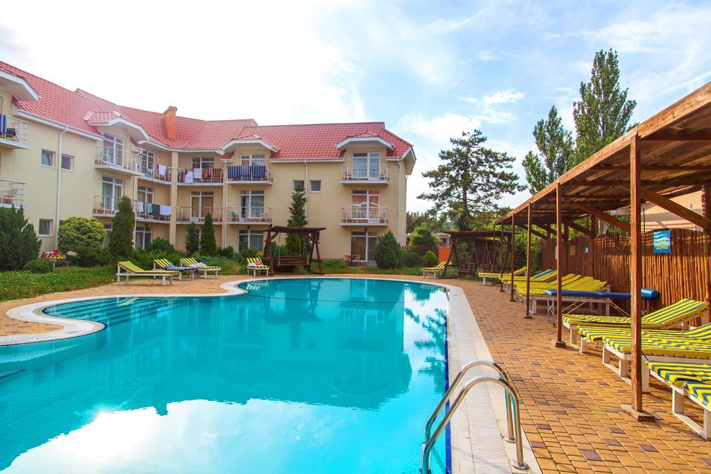 Delfin Hotel Koblevo Luaran gambar