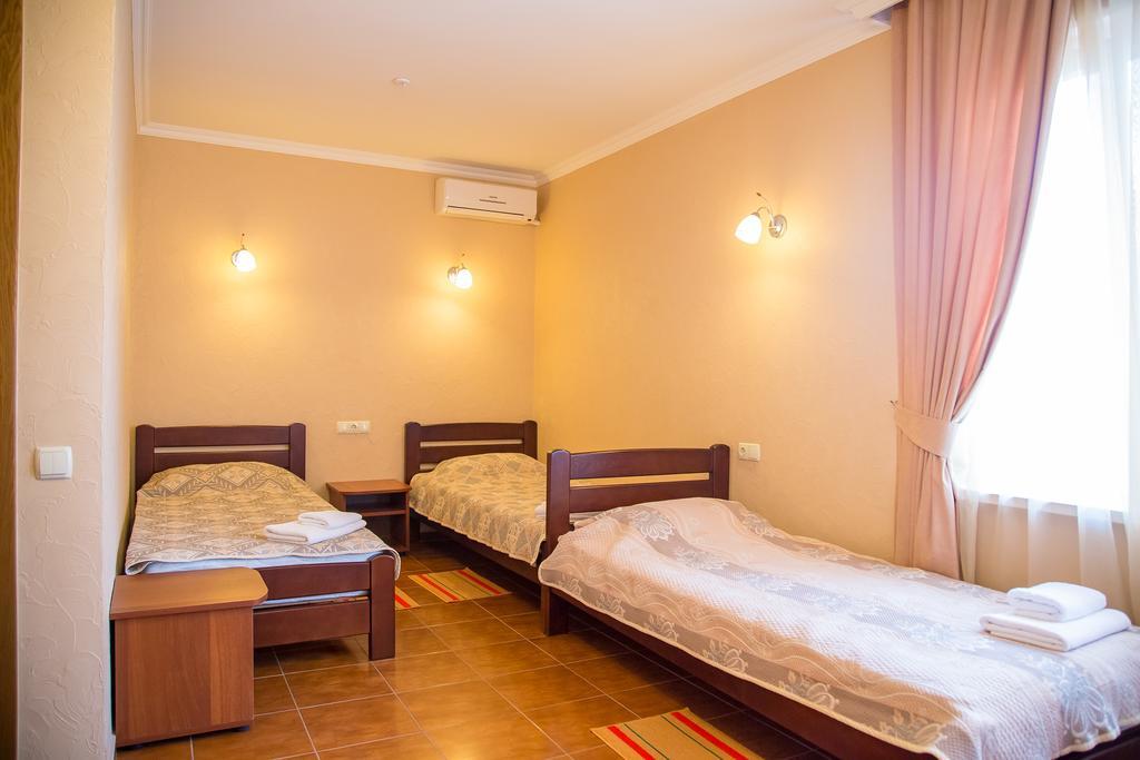 Delfin Hotel Koblevo Luaran gambar