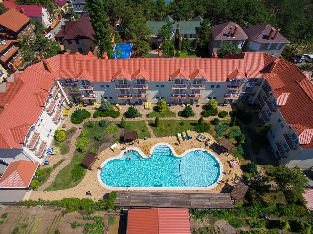 Delfin Hotel Koblevo Luaran gambar