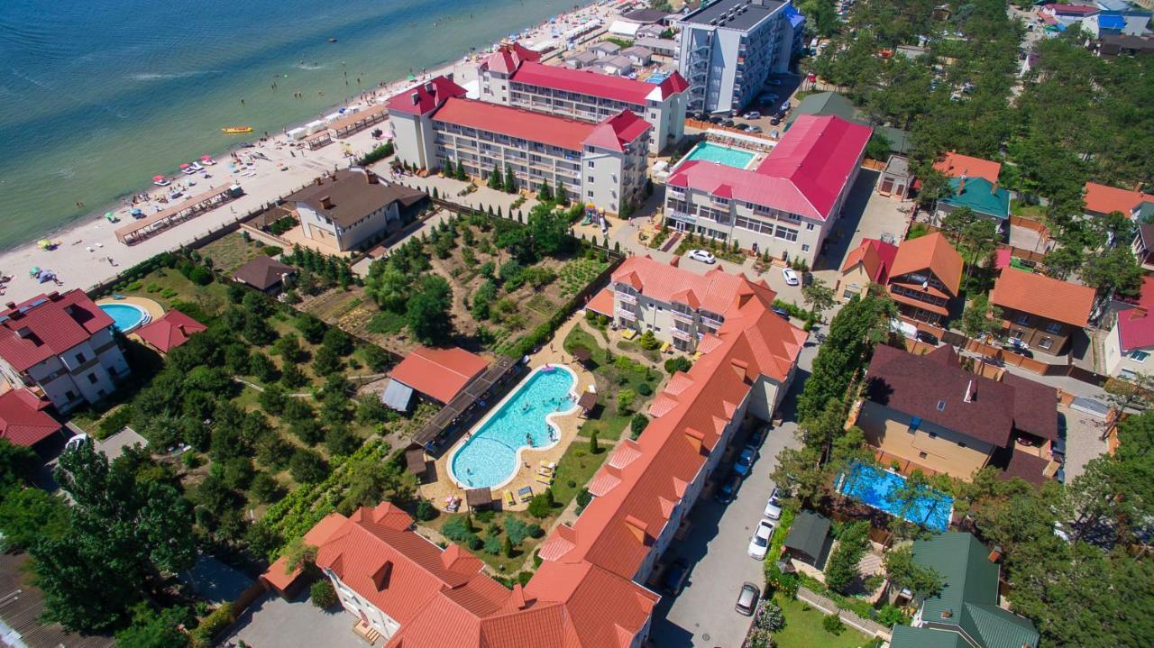 Delfin Hotel Koblevo Luaran gambar